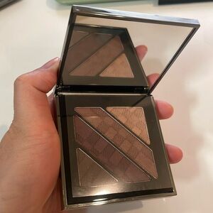 New! Burberry complete eye palette - plum pink No.6